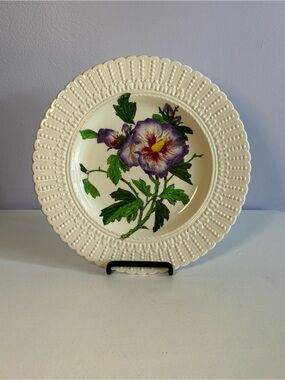 Decorative Cream Floral Cauldron Ceramic Plate with Purple Flower From England